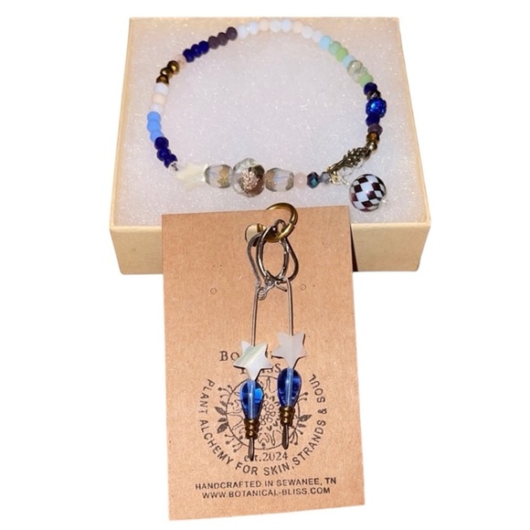 🌹NEW:BOTANICAL BLISS BRACELET & EARRINGS - Picture 1 of 3